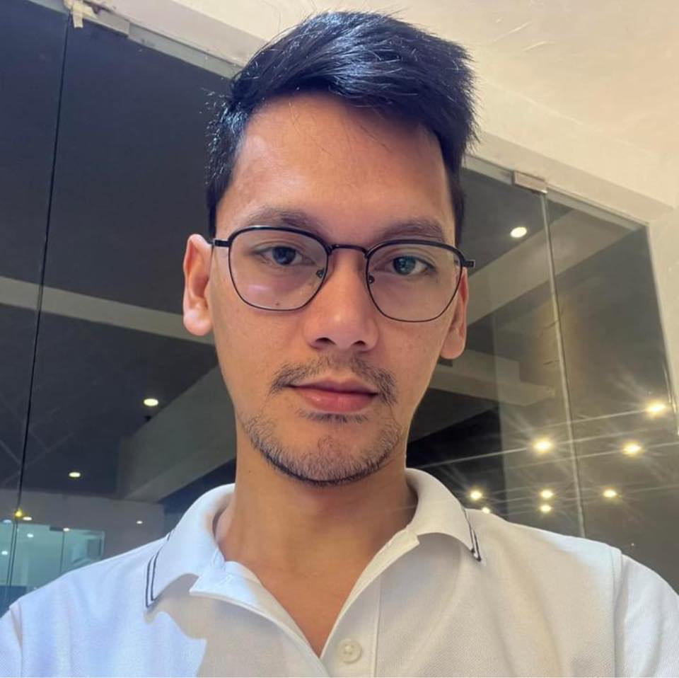 Mark Dela Cruz